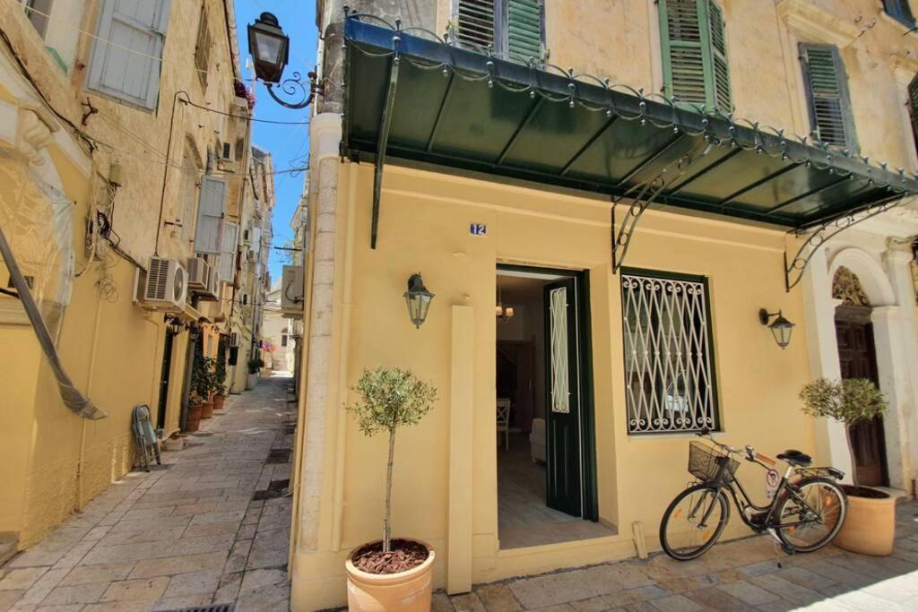 Elia Luxury Suite, Corfu Town エクステリア 写真